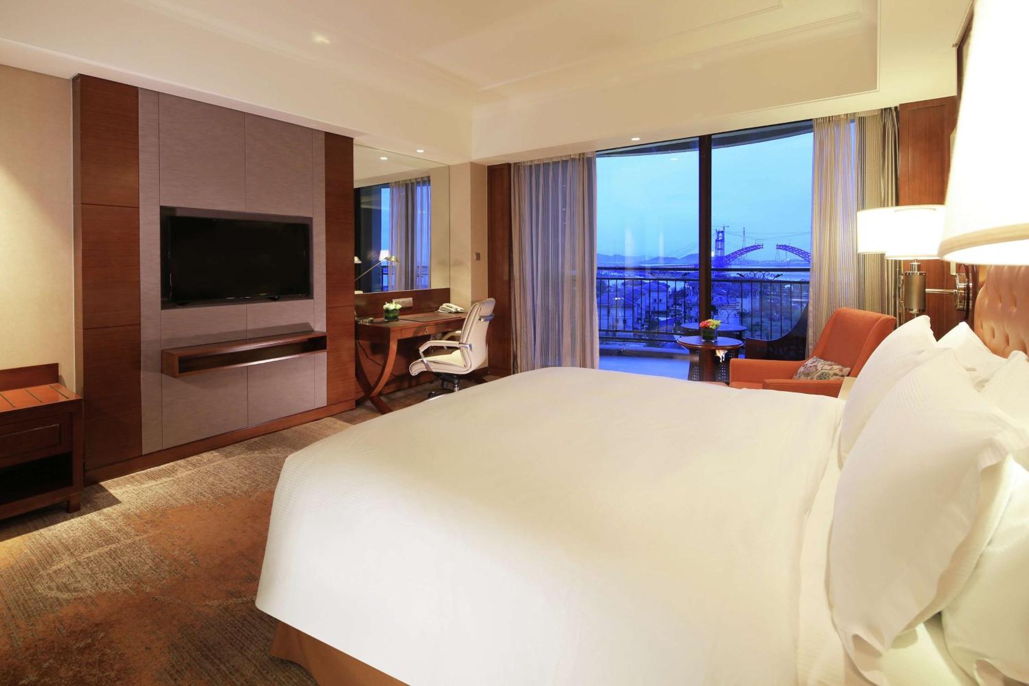 Doubletree By Hilton Ningbo - Chunxiao Hotel Kültér fotó