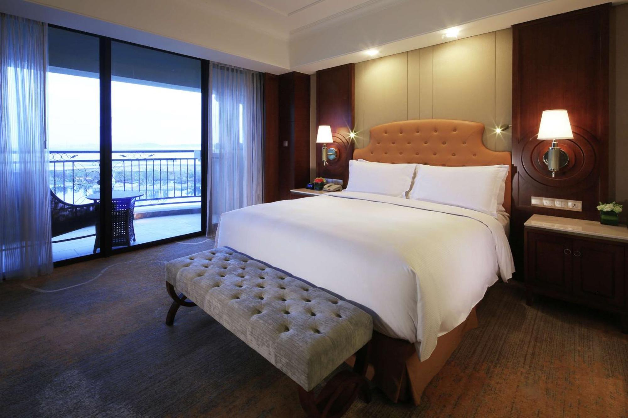 Doubletree By Hilton Ningbo - Chunxiao Hotel Kültér fotó